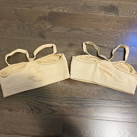 Hanes Bras - Picture 2 of 3